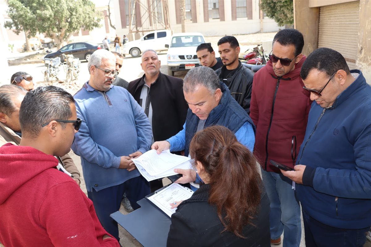 رئيس مياه الفيوم :يتابع أعمال تشغيل محطات مياه الشرب بالعزب الجديدة والقديمة