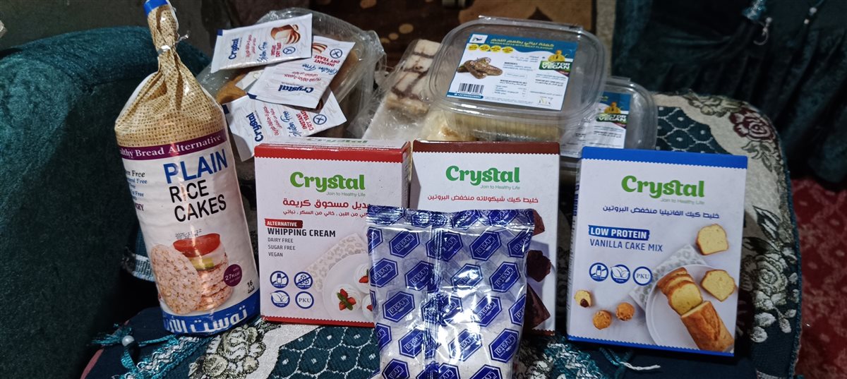 والدة الطفل أنس بالفيوم مريض PKU تستغيث بالرئيس ووزير الصحة: “مش لاقية أكل ولا لبن لابني”