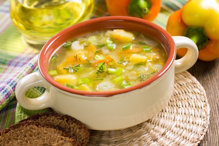 شوربة الشوفان بالخضار