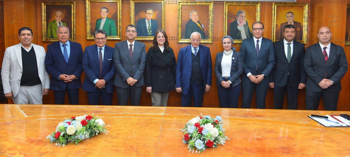 النائب طاهر الخولي بعد الانضمام للمركز