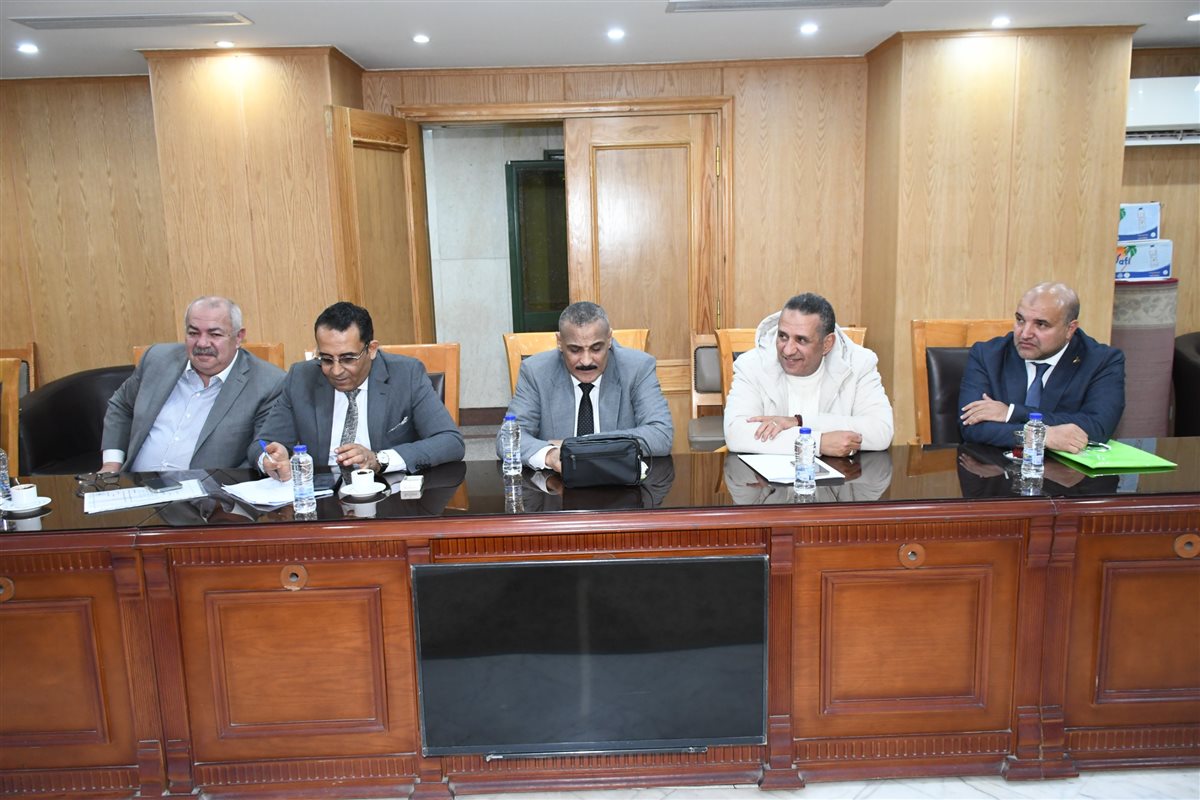 محافظ الفيوم يوجه وكيل التعليم بمطالب إحلال وتجديد وتوسعة عدد من المدارس