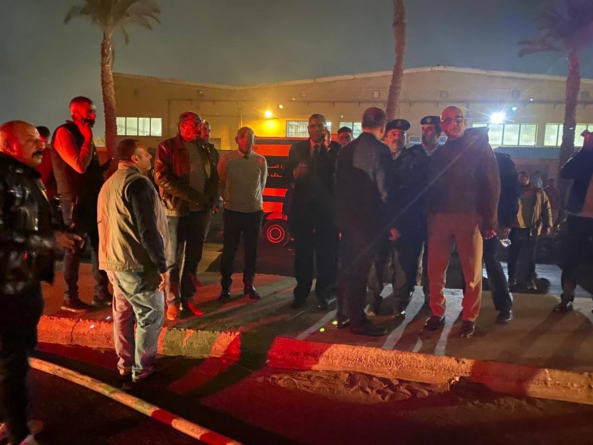جانب من زيارة محافظ الجيزة لمنطقة الحريق