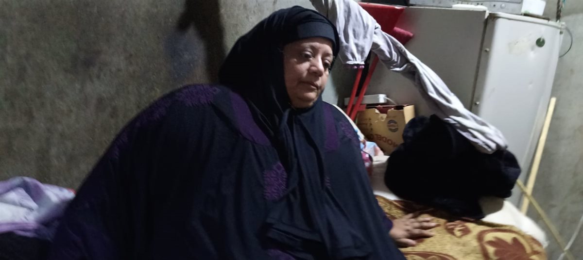 محدش راضي يعالجني: سيدة بالفيوم تستغيث بالمسئولين: اتعرضت لخطأ طبي من 17 سنة ونفسي أقوم من السرير