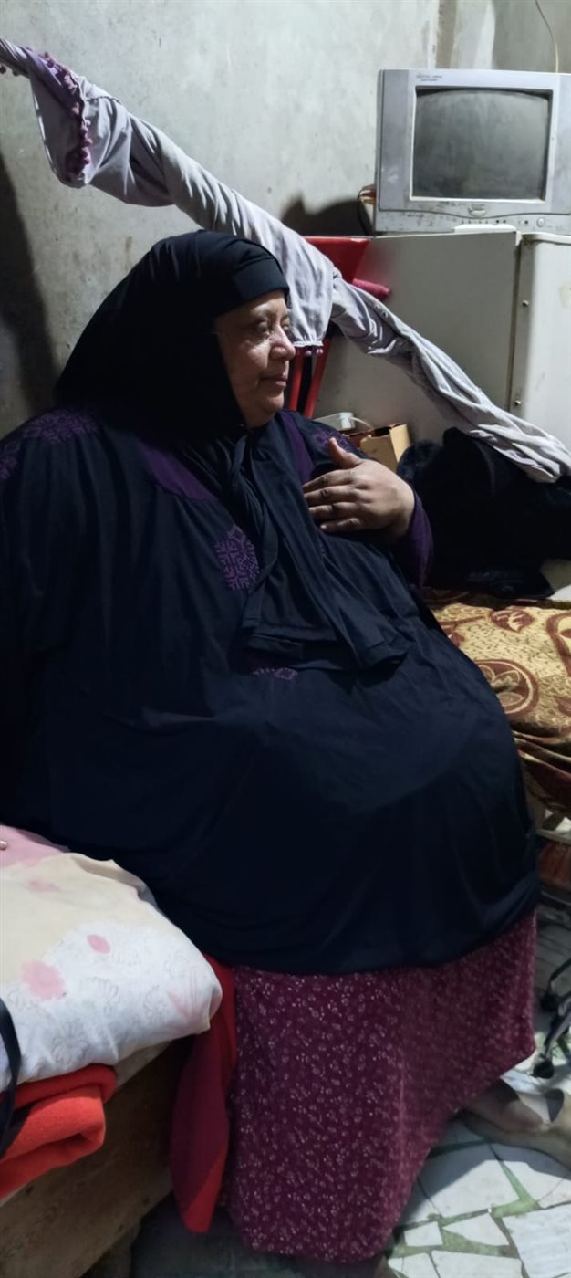 محدش راضي يعالجني: سيدة بالفيوم تستغيث بالمسئولين: اتعرضت لخطأ طبي من 17 سنة ونفسي أقوم من السرير