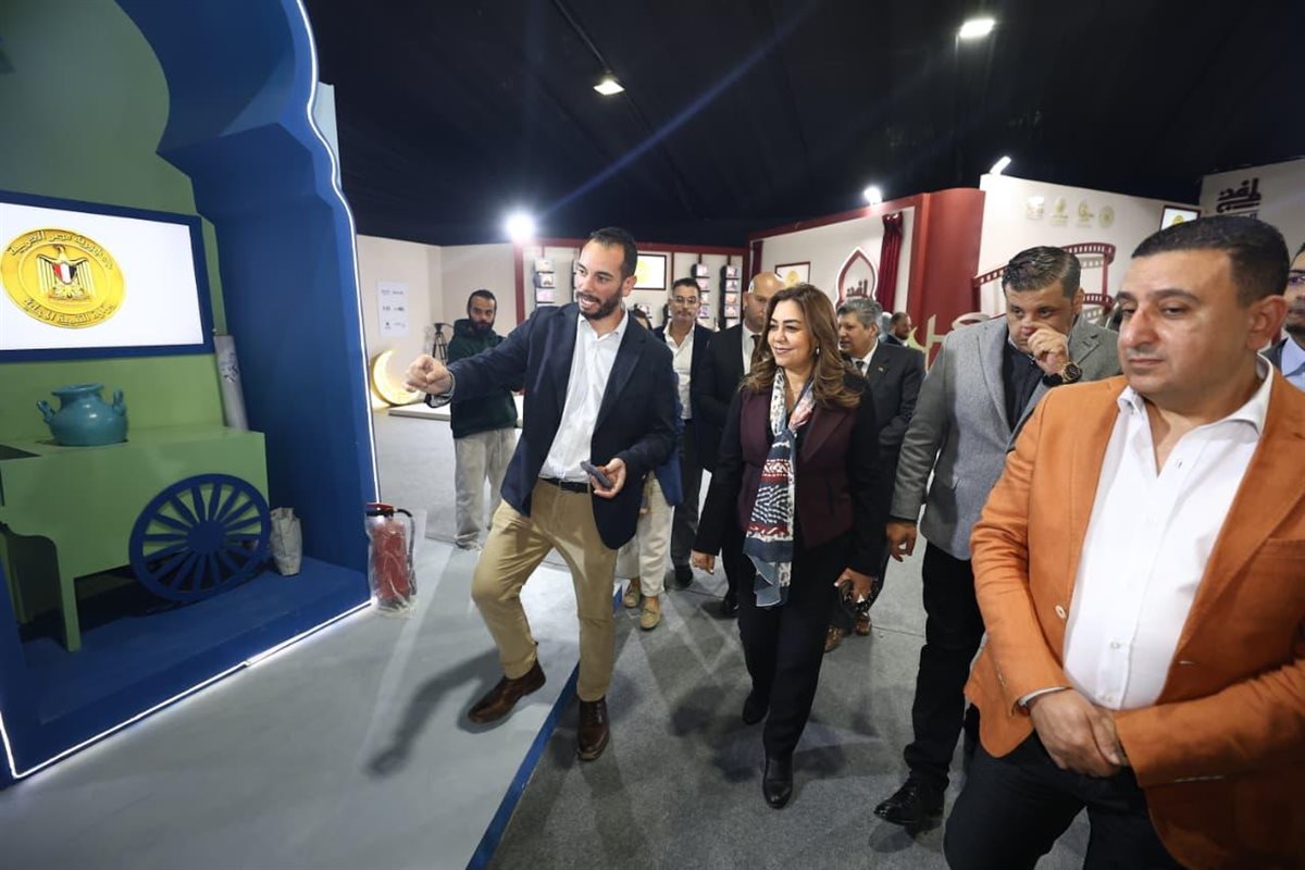 جانب من زيارة وزيرة التنمية المحلية لمقر مبادرة 