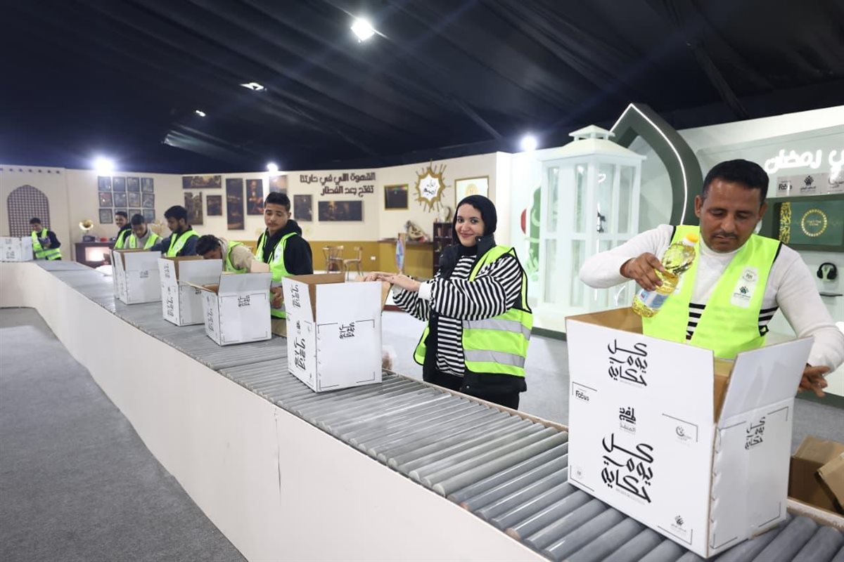 جانب من زيارة وزيرة التنمية المحلية لمقر مبادرة 