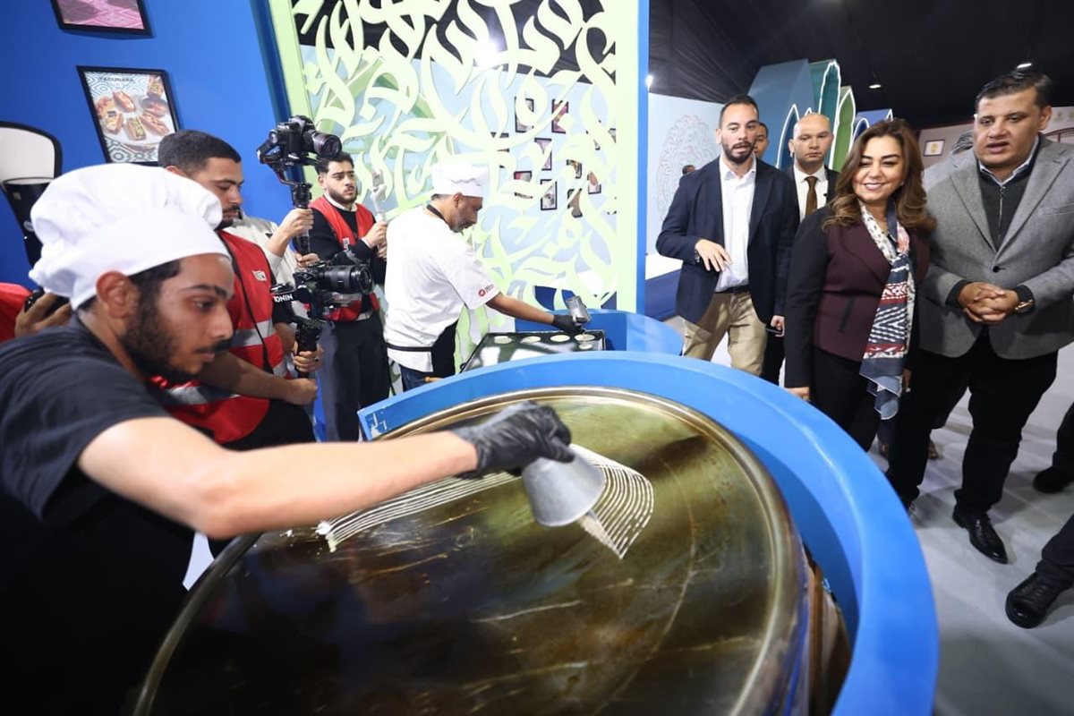 جانب من زيارة وزيرة التنمية المحلية لمقر مبادرة 