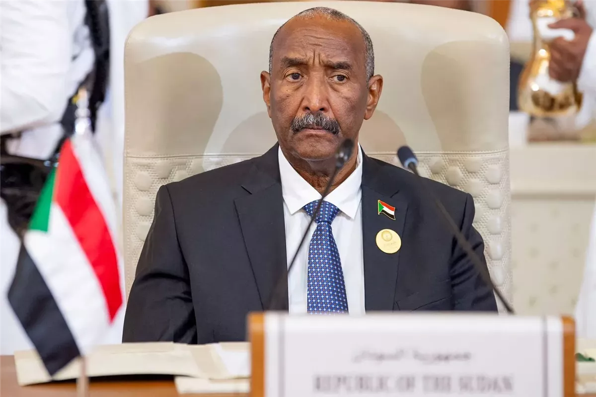 <strong>الفريق عبدالفتاح البرهان</strong>
