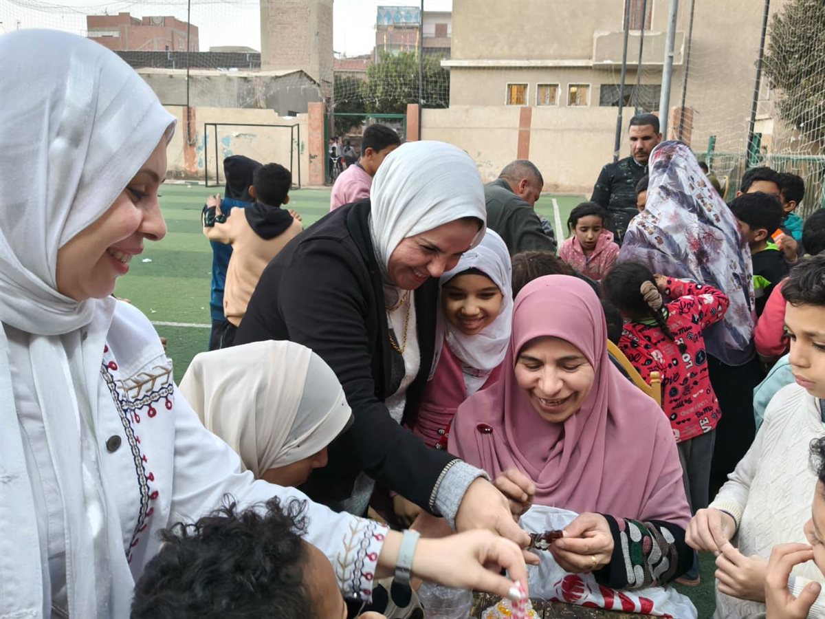 العجميين تختتم قافلتها الثقافية… ثلاثة أيام صنعت مسرحًا للإبداع وملتقى للوعي