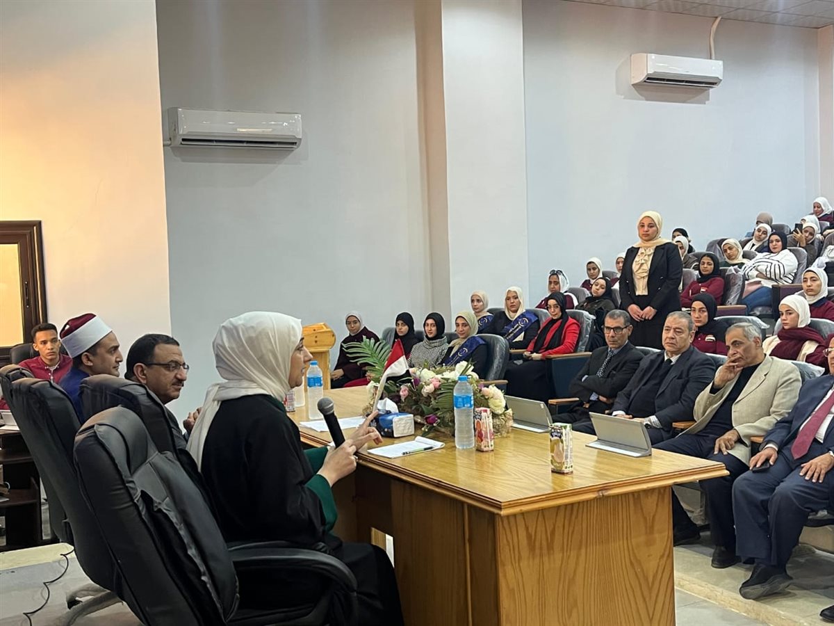 جانب من الندوة التوعوية