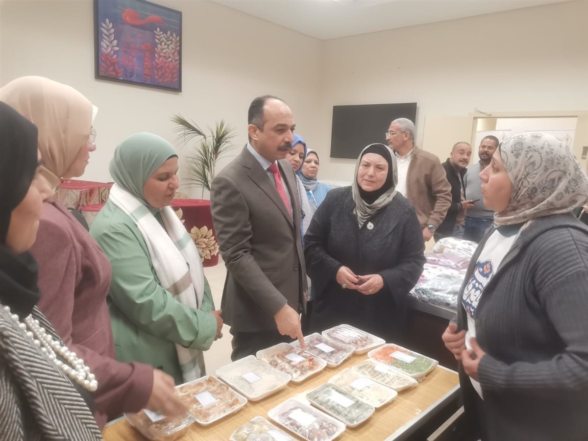 جانب من افتتاح المعرض