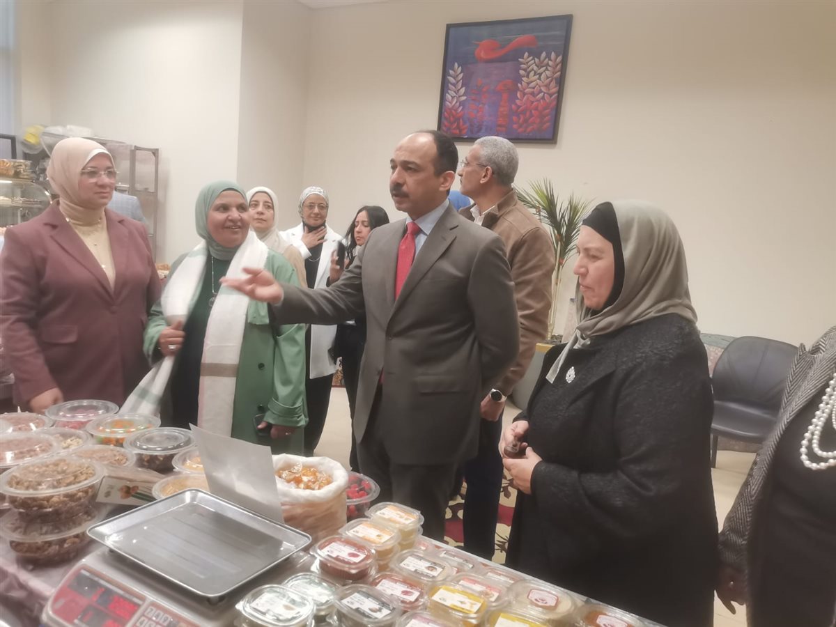 جانب من افتتاح المعرض