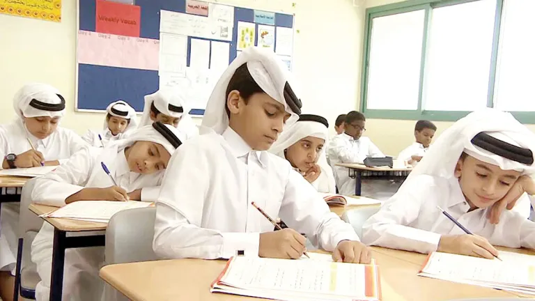 <strong>قطر.. تخفيض فترة الدراسة للطلاب في رمضان لـ3 ساعات ونصف فقط </strong>