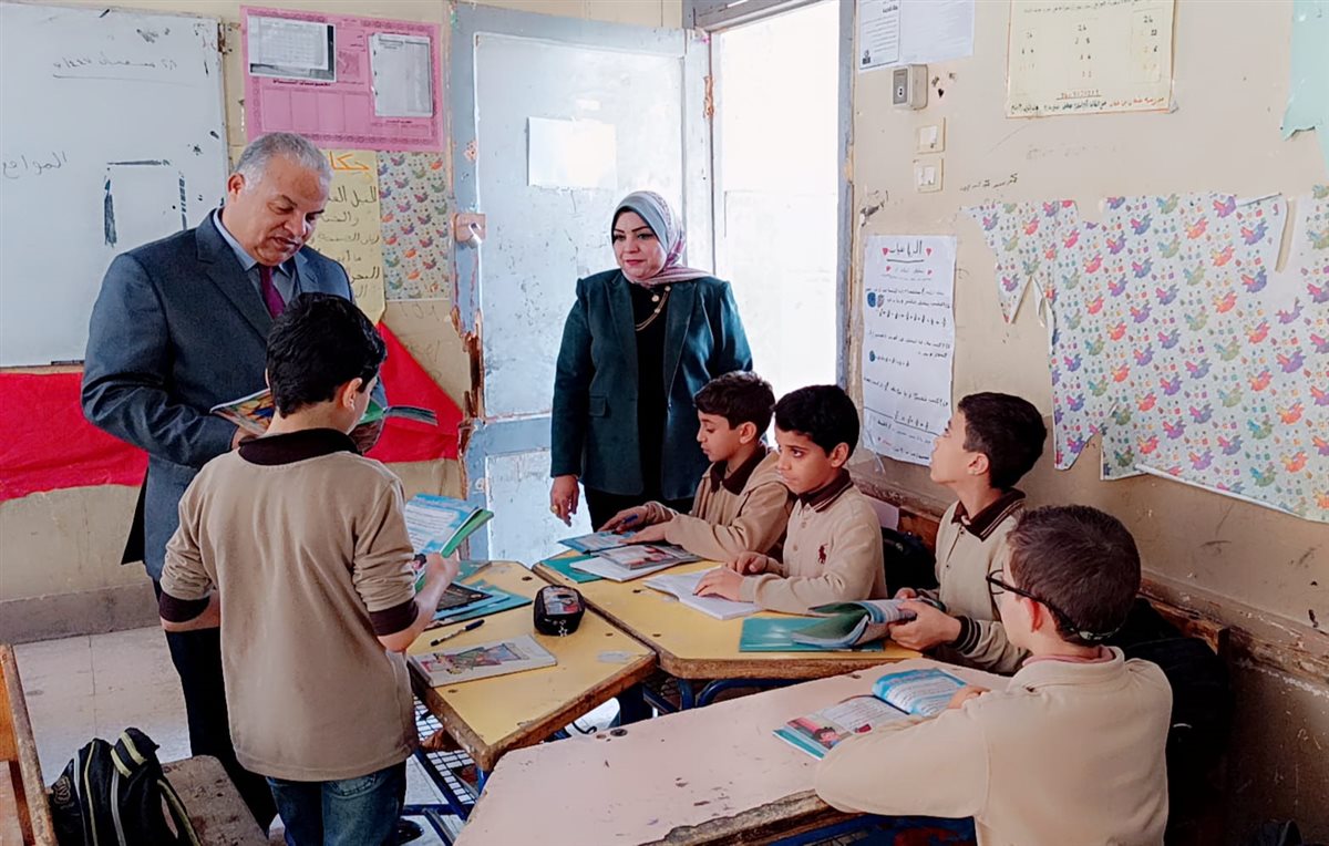 وكيل تعليم الفيوم يتابع انتظام الدراسة بمدرسة عثمان بن عفان الابتدائية&nbsp;