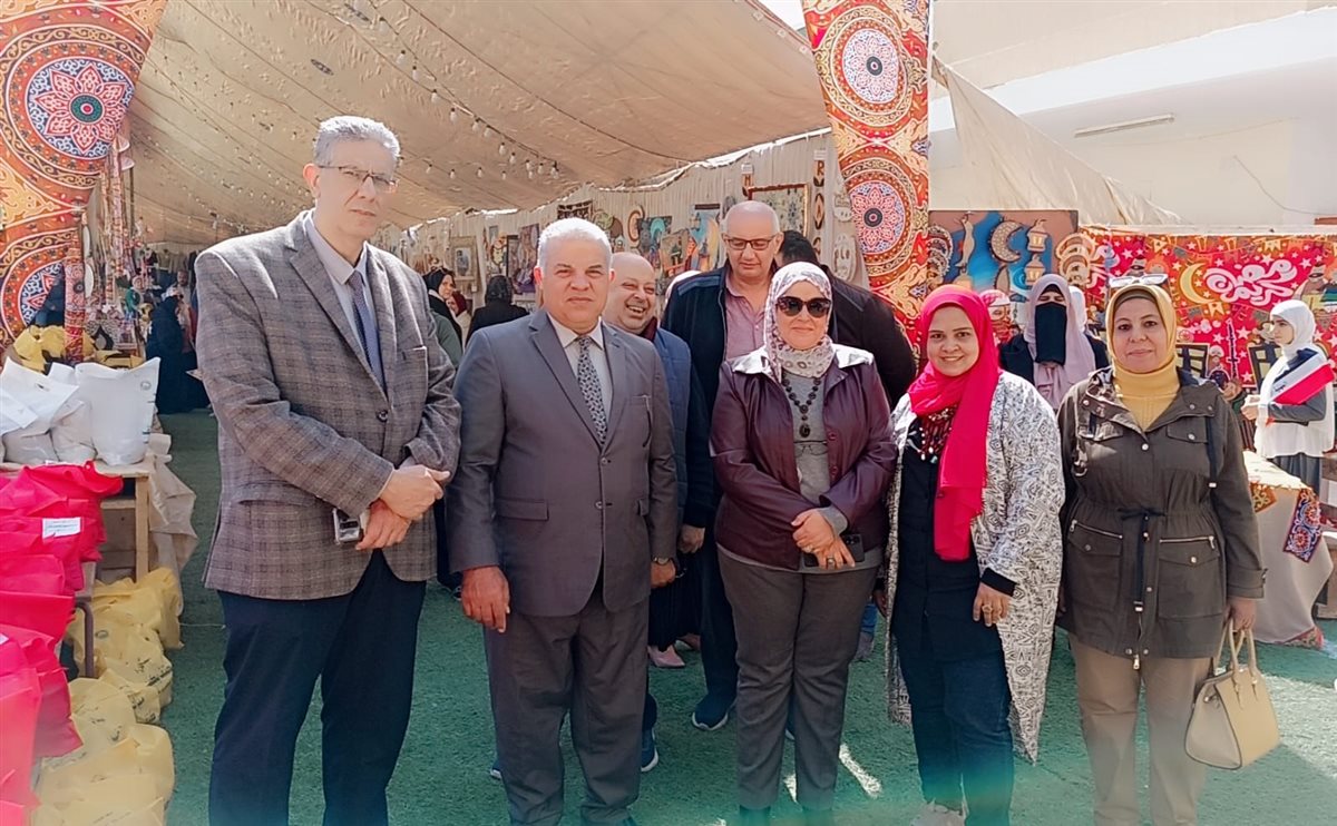 قبيصي يفتتح معرض «أهلاً رمضان» بتعليم الفيوم وتوزيع كراتين والملابس للطلاب وعمال الخدمات المعاونة غير القادرين&nbsp;