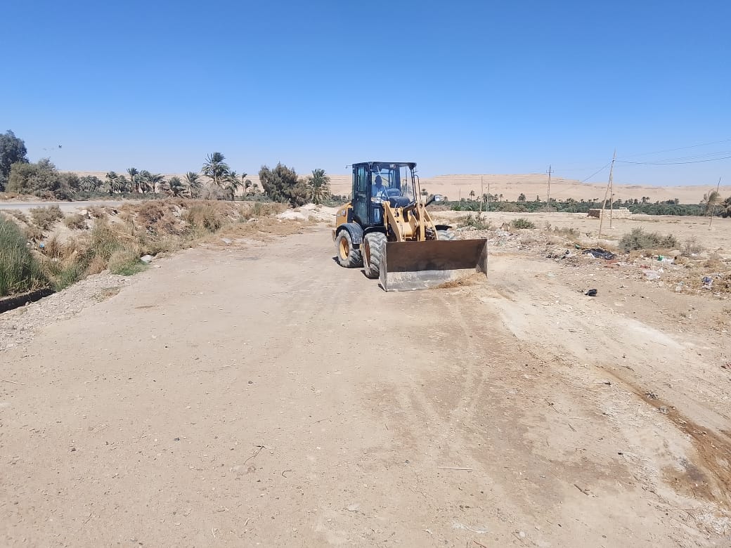 حملات مكثفة للنظافة وتمهيد الطرق وصيانة الإنارة بمركز يوسف الصديق