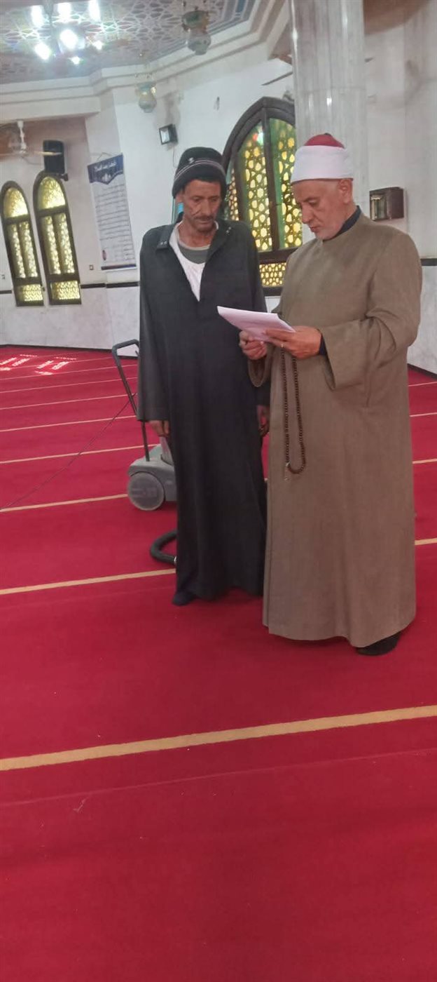 مدير أوقاف الفيوم يواصل جولاته المرورية على المساجد لتعزيز الانضباط الإداري والدعوي