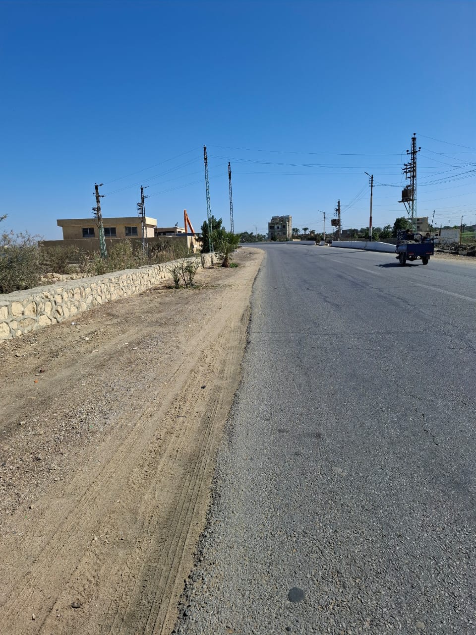 حملات مكثفة للنظافة العامة ورفع الإشغالات بمركز ومدينة سنورس