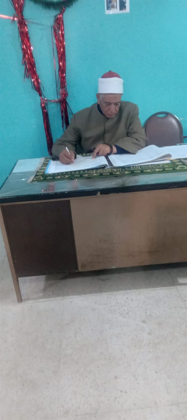مدير أوقاف الفيوم يواصل جولاته المرورية لمتابعة الانضباط الدعوي والإداري