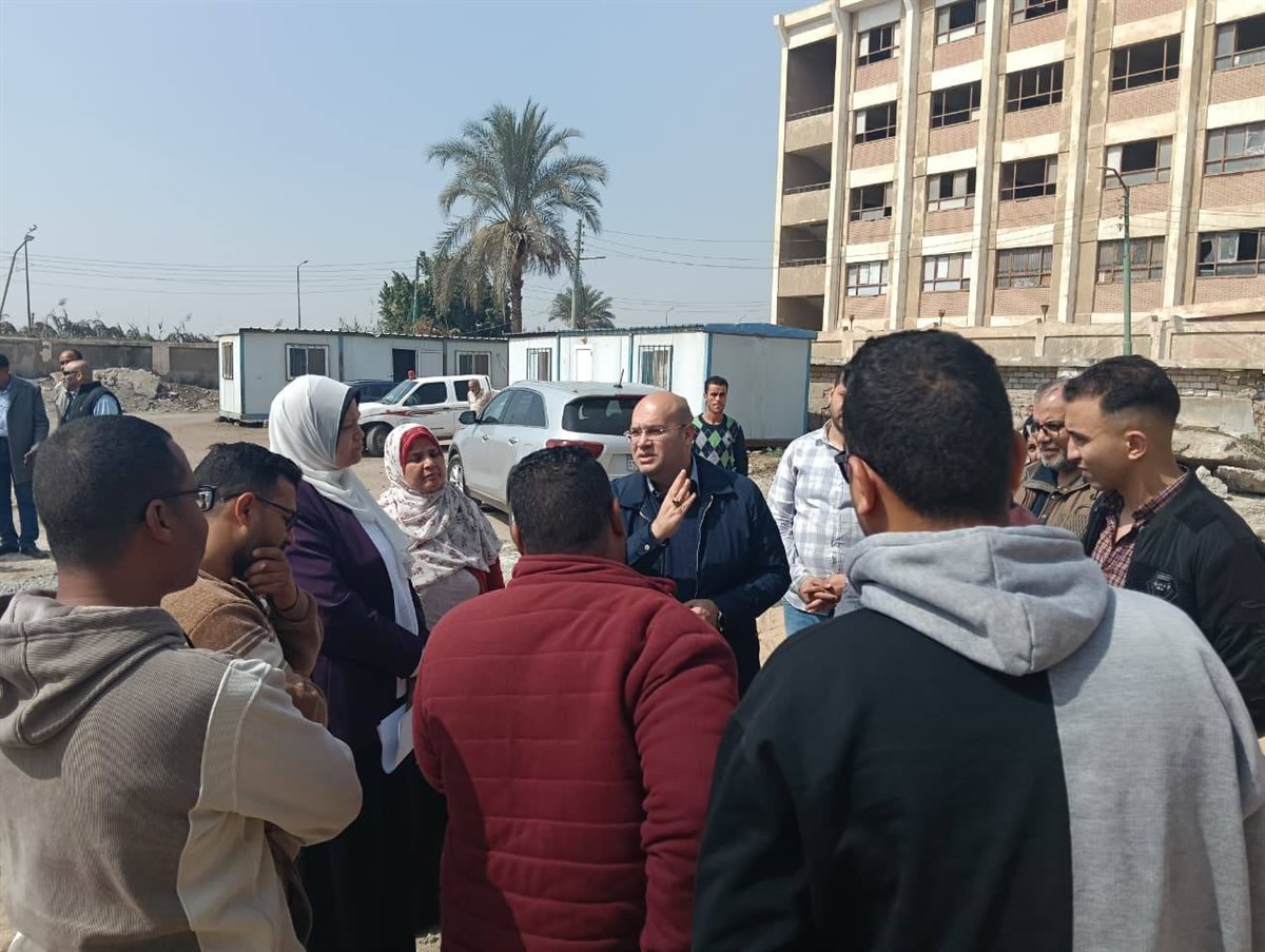 جانب من متابعة مشروع مبني مجلس مدينة العياط الجديد