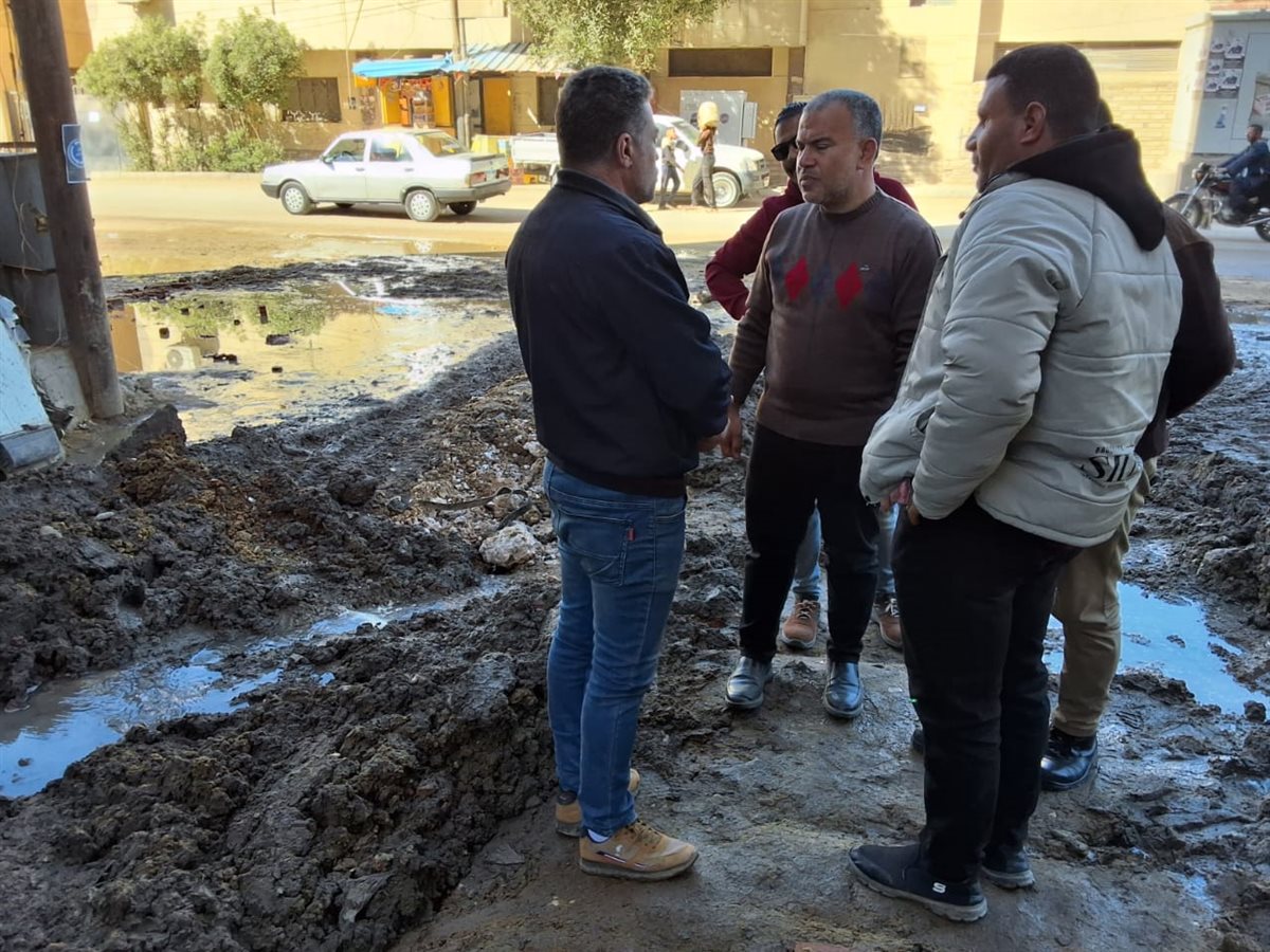 جولة ميدانية موسعة لرئيس مياه الفيوم في استجابة فورية لشكاوى عدد من المواطنين