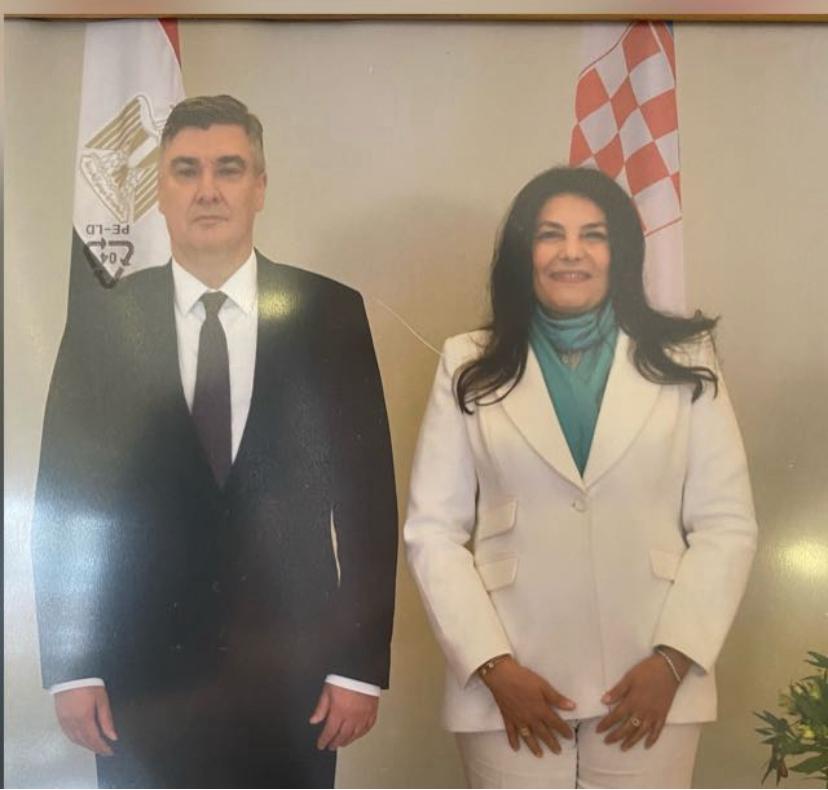 السفيرة المصرية رانيا البنا بصحبة الرئيس الكرواتي&nbsp;