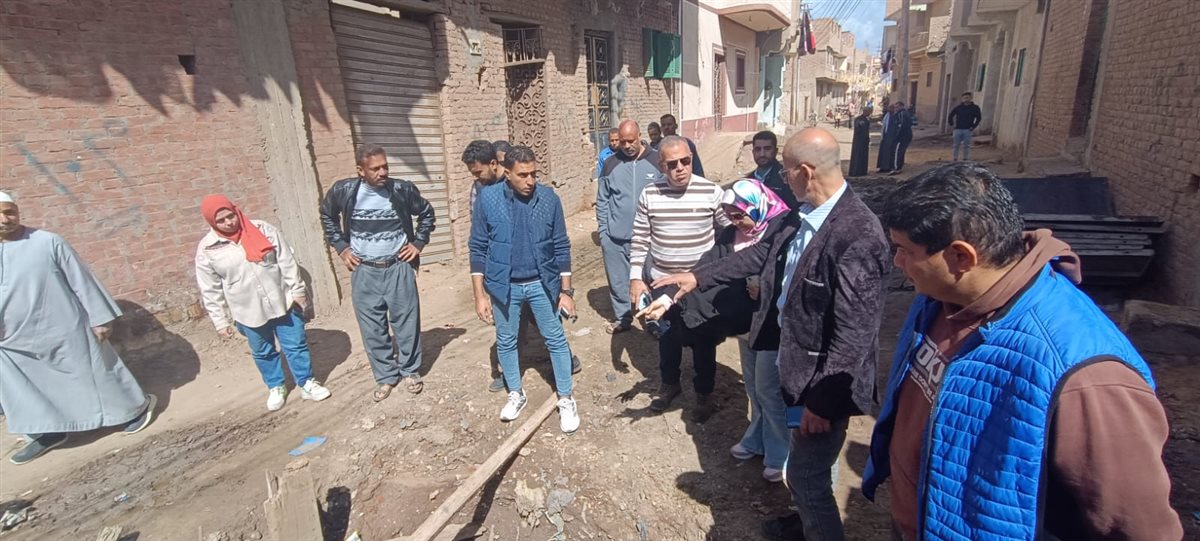 رئيس مياه الفيوم يتابع إصلاح خط مياه 400 مم بطامية ويتفقد مركز الصيانة وخدمة العملاء وأعمال الصرف الصحي بالكعابي
