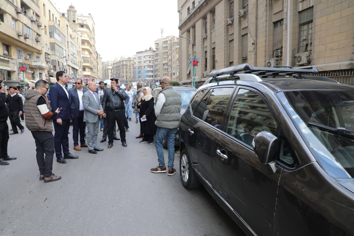 جانب من جولة محافظ القاهرة بشوارع وسط المدينة