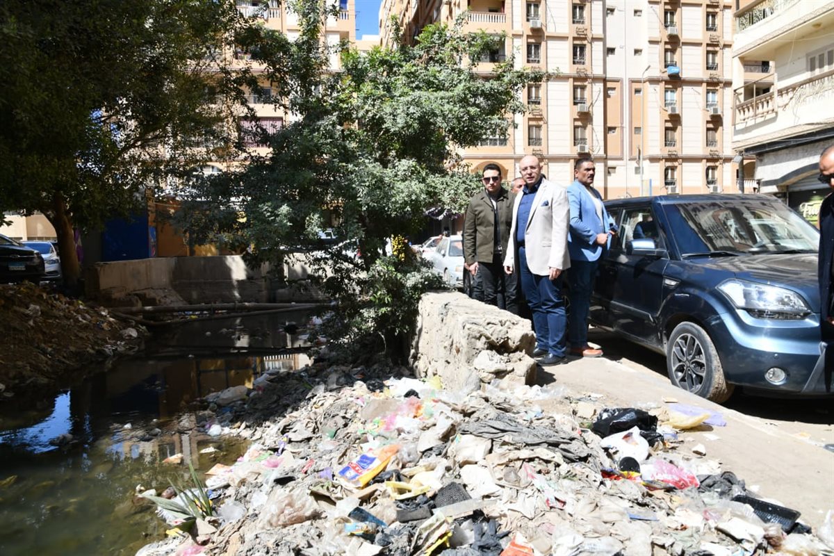محافظ الفيوم: يؤكد على سرعة إصلاح هبوط أرضي بميدان عبد المنعم رياض.. ورفع القمامة والمخلفات من بحر دله