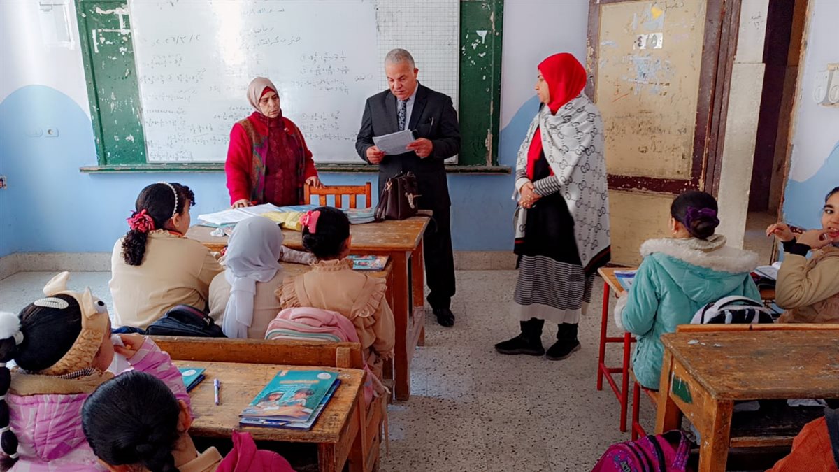 قبيصي يتابع مدرسة الشهيد ياسر كمال تمام بشرق الفيوم… وتوجيهات حاسمة للانضباط ودقة التقي