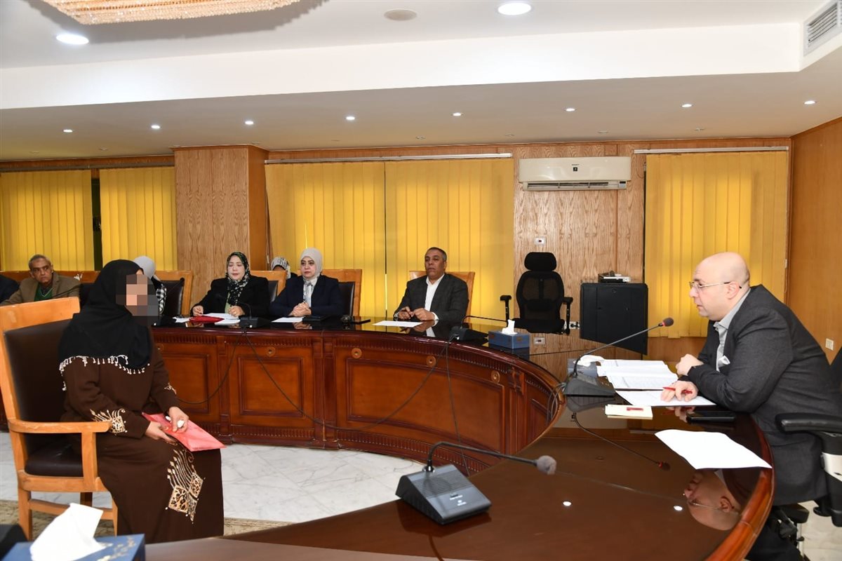 محافظ الفيوم يوجه بتوفير الرعاية الصحية لعدد من الحالات المرضية