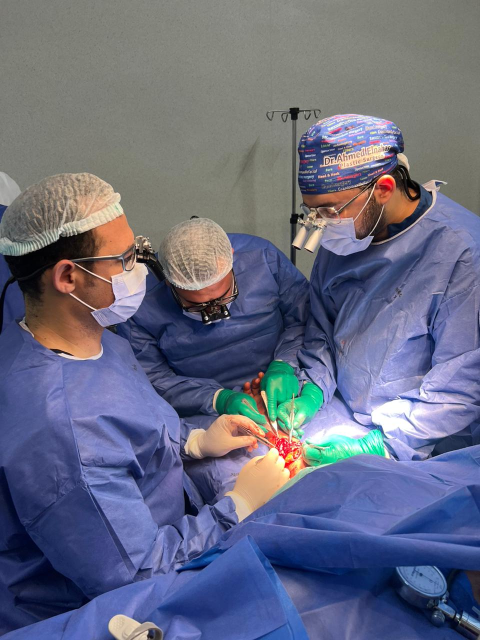 فريق جراحات التجميل بمستشفى الفيوم العام .. ينجح فى أنقاذ شاب من بتر زراعة