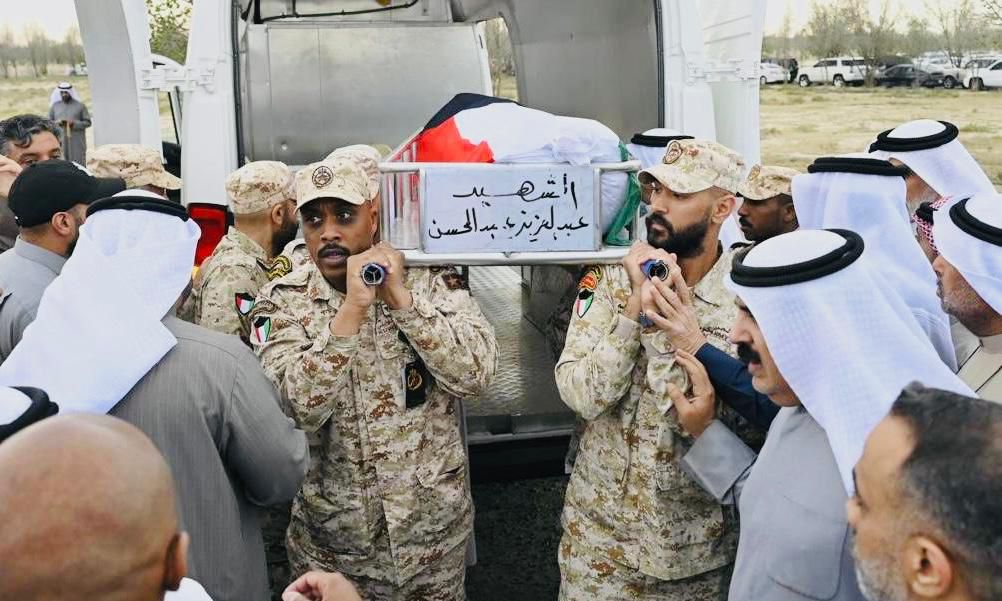 <strong>تشيع شهداء العمليات الحربية في الكويت</strong>