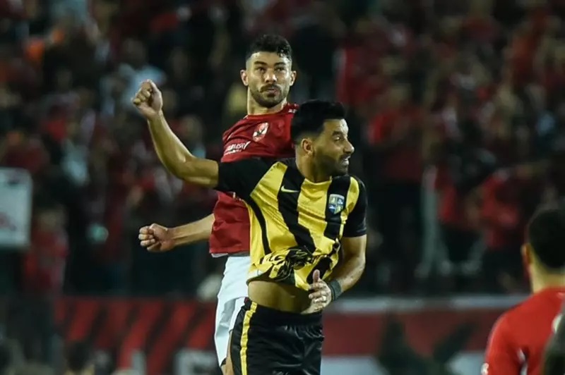 <strong>القنوات المفتوحة الناقلة لمباراة الأهلي والمقاولون العرب اليوم في الدوري</strong>