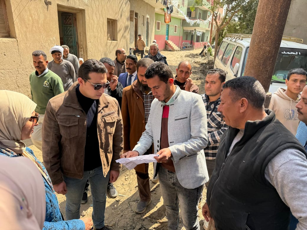 نائب المحافظ يتفقد مشروعات الخطة الاستثمارية بأبشواي.. ويعقد لقاءً لخدمة المواطنين بالخالدية