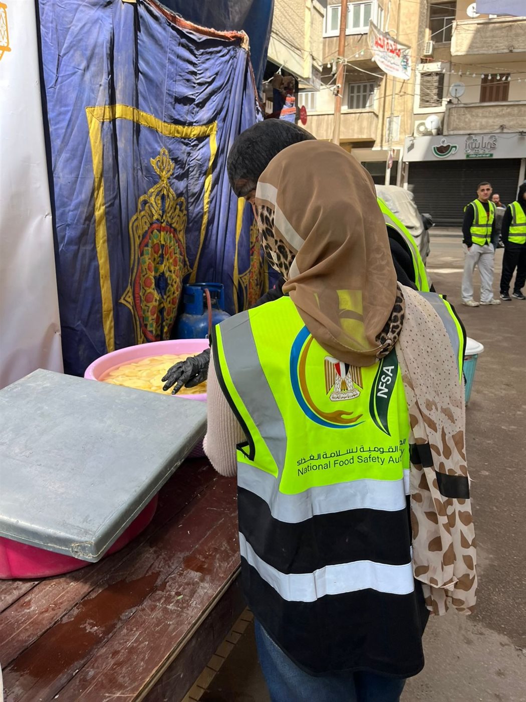 جانب من أعمال وتجهيز الوجبات&nbsp;