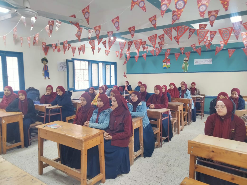 “تعزيز الوعي وقيم المواطنة” ندوة توعوية لأوقاف الفيوم بمدرسة أبشواي الثانوية