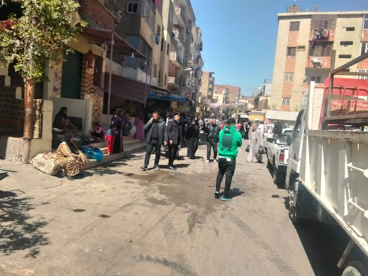 حملات موسعة لرفع الإشغالات بحي جنوب وغرب والوحدة المحلية بدسيا