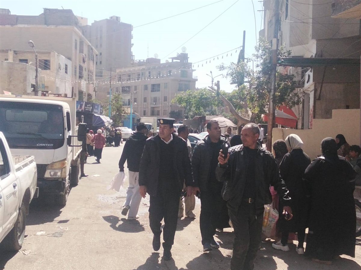 حملات موسعة لرفع الإشغالات بحي جنوب وغرب والوحدة المحلية بدسيا