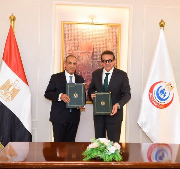 <strong>وزيرا الخارجية والصحة يوقعان بروتوكول “علاجك في مصر” لتيسير الرعاية الطبية المتكاملة للمصريين بالخارج</strong>