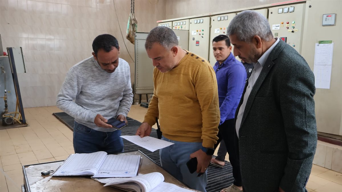 رئيس مياه الفيوم يتابع انتظام العمل بمحطات وشبكات مياه الشرب والصرف الصحي بمركز سنورس
