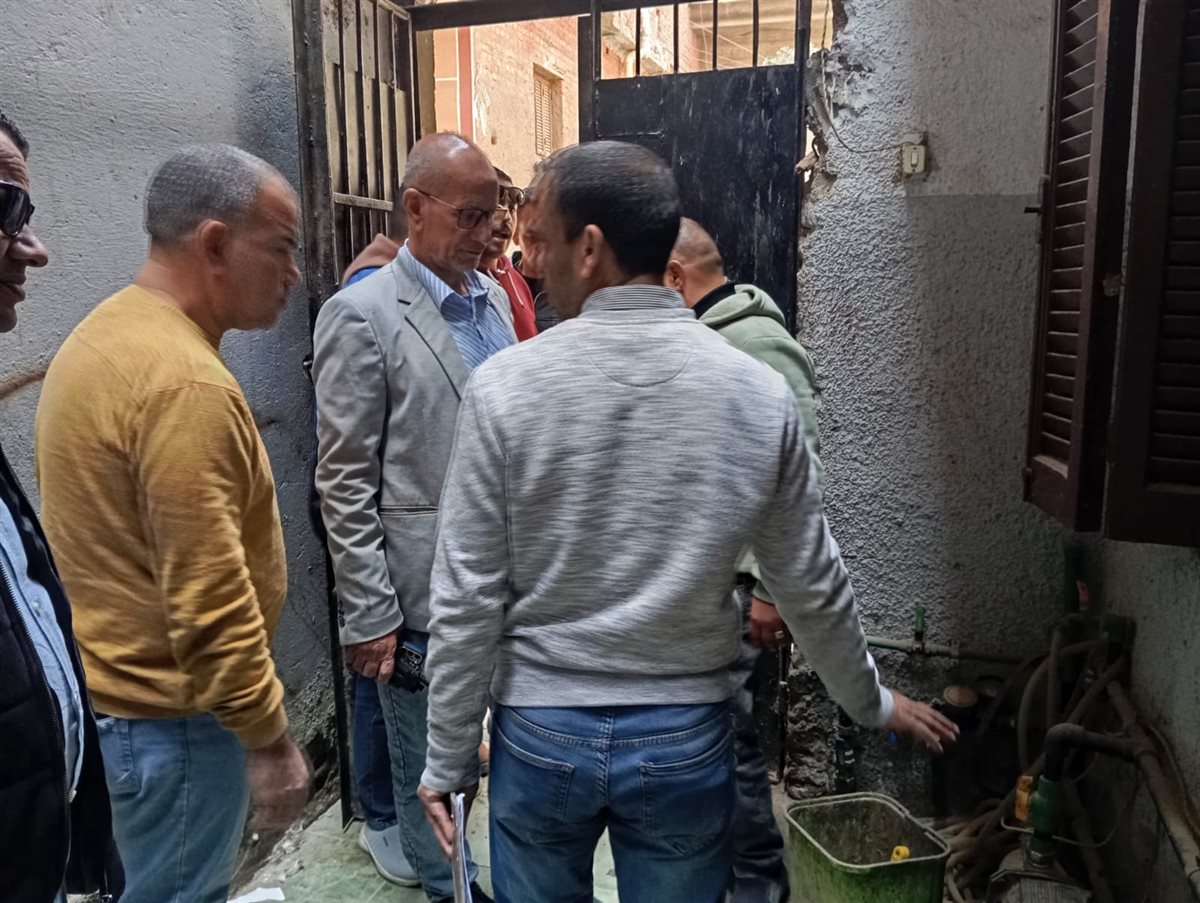 رئيس مياه الفيوم يتابع انتظام العمل بمحطات وشبكات مياه الشرب والصرف الصحي بمركز سنورس