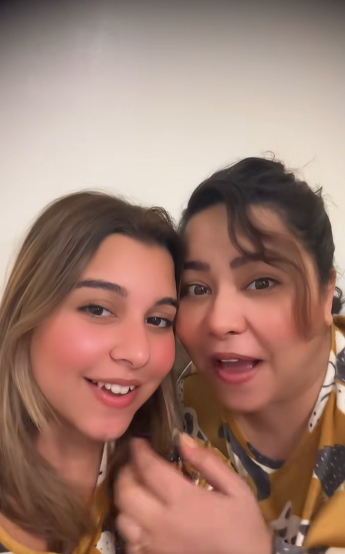 شيرين عبد الوهاب وابنتها هنا&nbsp;