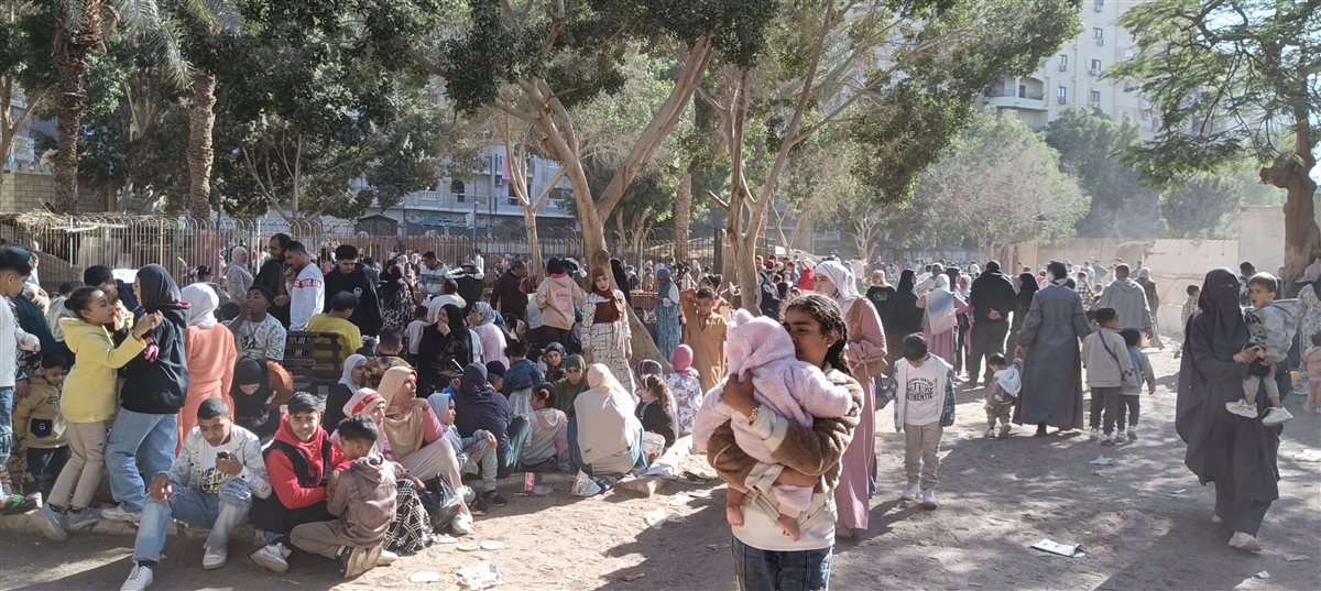 إقبال كبير على حديقة الحيوان بالفيوم.. و