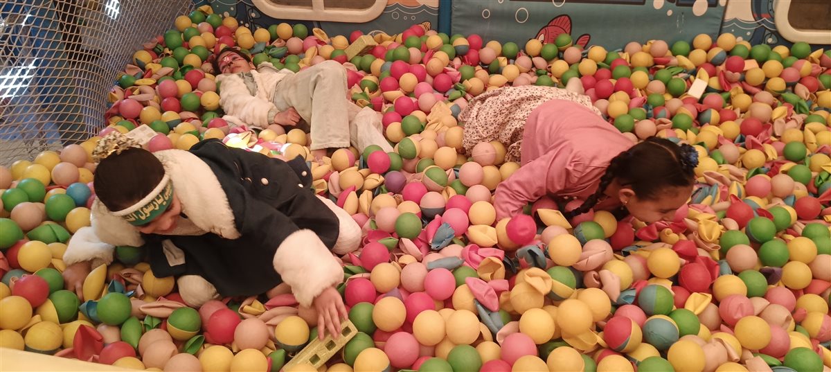 فرحة وسعادة الأطفال في 