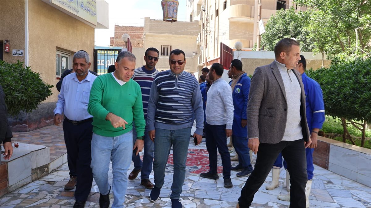 رئيس مياه الفيوم يلتقي العاملين بمراكز الصيانة ومحطات الصرف الصحي بأبشواي في رابع أيام عيد الفطر المبارك