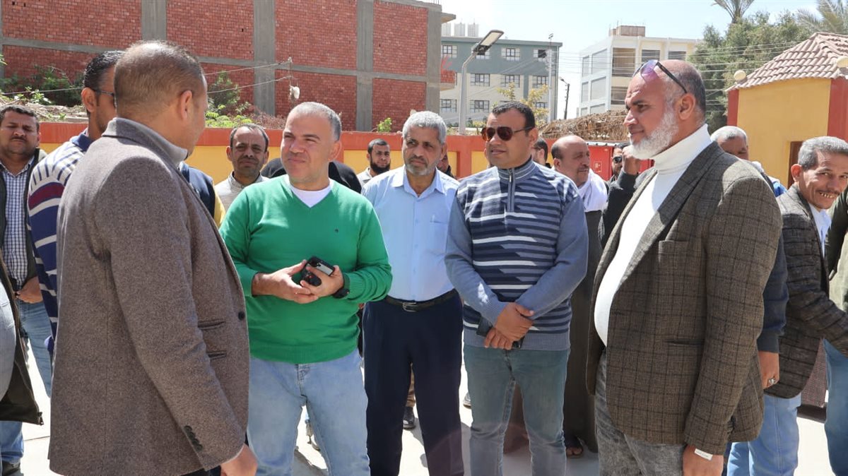 رئيس مياه الفيوم يلتقي العاملين بمراكز الصيانة ومحطات الصرف الصحي بأبشواي في رابع أيام عيد الفطر المبارك