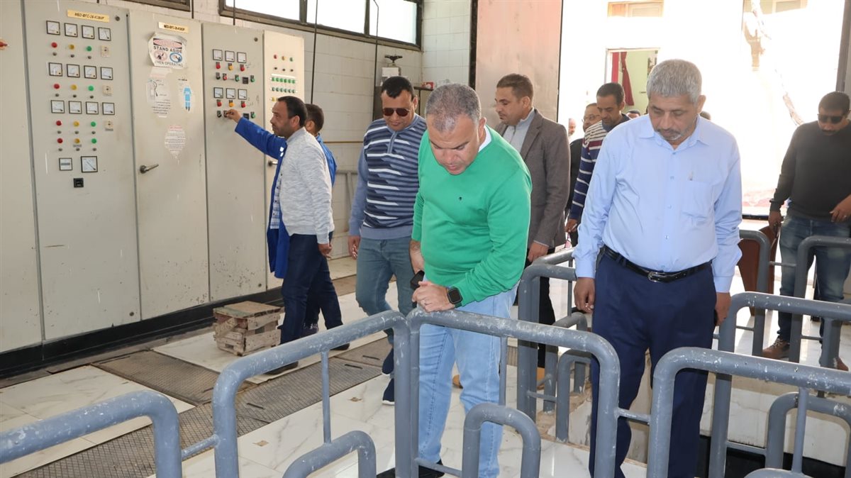 رئيس مياه الفيوم يلتقي العاملين بمراكز الصيانة ومحطات الصرف الصحي بأبشواي في رابع أيام عيد الفطر المبارك