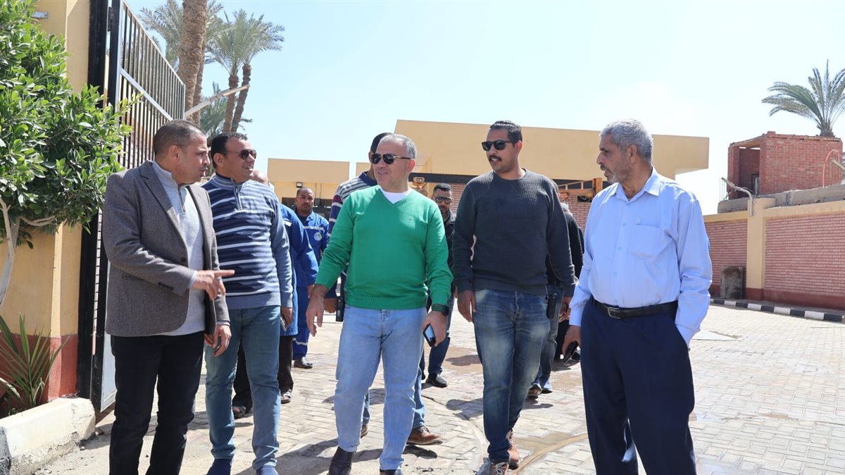 رئيس مياه الفيوم يلتقي العاملين بمراكز الصيانة ومحطات الصرف الصحي بأبشواي في رابع أيام عيد الفطر المبارك