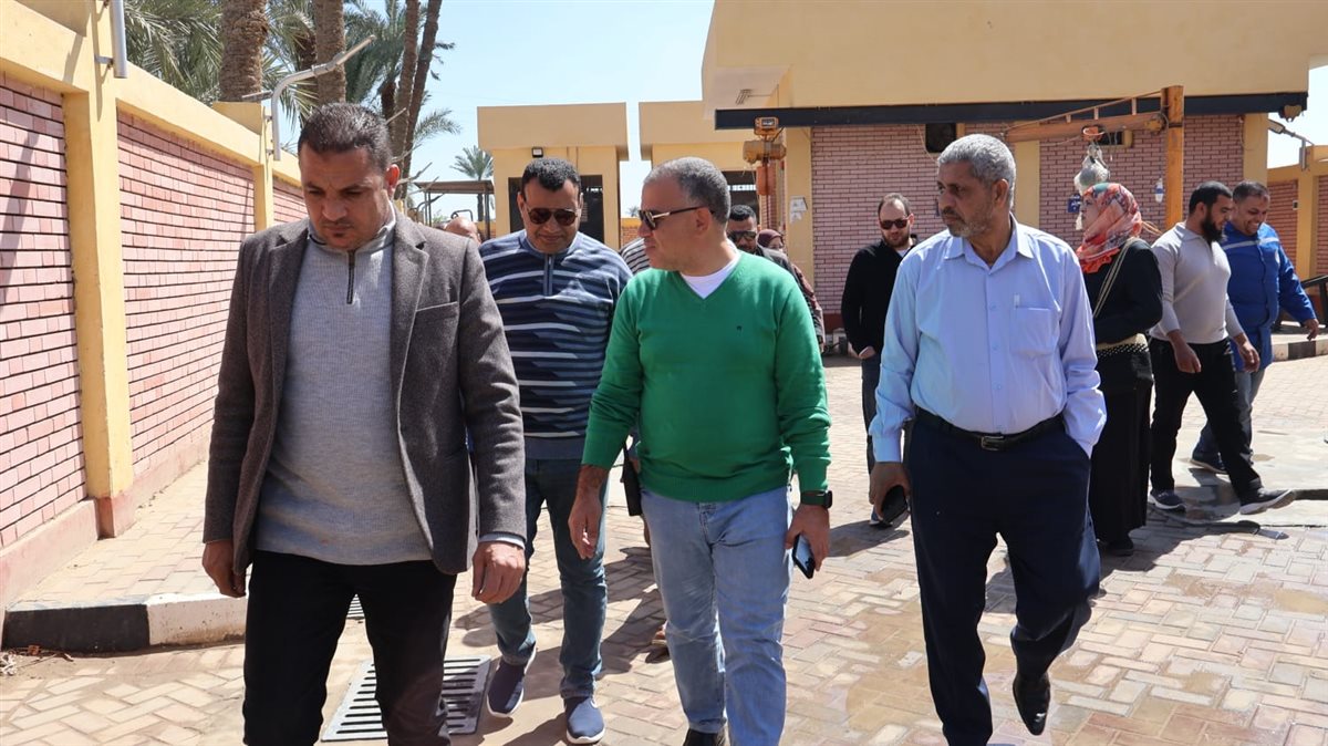 رئيس مياه الفيوم يلتقي العاملين بمراكز الصيانة ومحطات الصرف الصحي بأبشواي في رابع أيام عيد الفطر المبارك